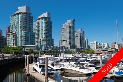 Coal Harbour Condo for sale:  1 bedroom 810 sq.ft. (Listed 2014-07-31)